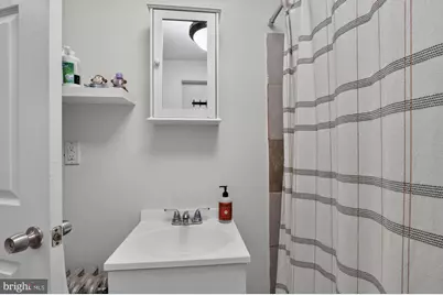 1655 S Bancroft Street #UNIT 2, Philadelphia, PA 19145 - Photo 9