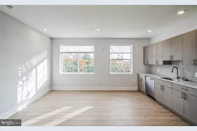 646 N 32nd Street #13, Philadelphia, PA 19104 - Photo 3