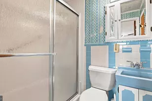 10228 W Keswick Rd, Philadelphia, PA 19114 - Photo 17