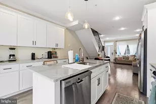 1746 Waterloo St, Philadelphia, PA 19122 - Photo 9