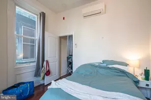 2033 Spruce St, Philadelphia, PA 19103 - Photo 11