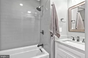 2131 E Firth St, Philadelphia, PA 19125 - Photo 15