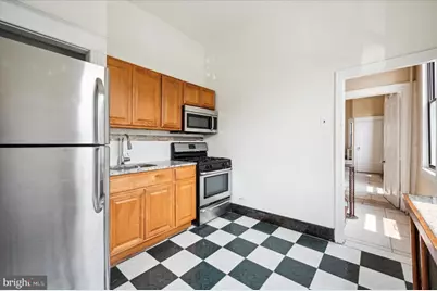 1648 S 13th Street #B, Philadelphia, PA 19148 - Photo 9