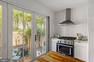 320 S Iseminger St, Philadelphia, PA 19107 - Photo 25
