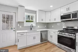 1534 S Woodstock St, Philadelphia, PA 19146 - Photo 11