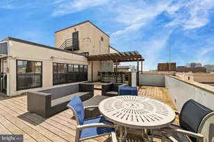 315 New St, Philadelphia, PA 19106 - Photo 39