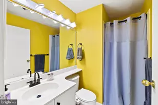 315 New St, Philadelphia, PA 19106 - Photo 17