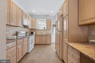 2132 S Chadwick St, Philadelphia, PA 19145 - Photo 9