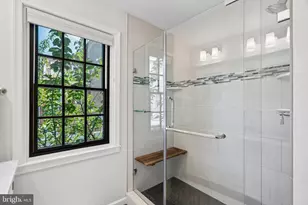 1110 Waverly St, Philadelphia, PA 19147 - Photo 17