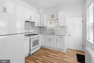 56 E Seymour St, Philadelphia, PA 19144 - Photo 5