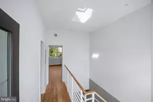 889 N 25th St, Philadelphia, PA 19130 - Photo 33