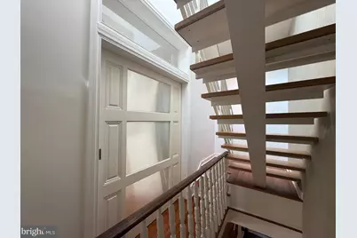 889 N 25th Street, Philadelphia, PA 19130 - Photo 21