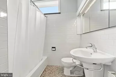 889 N 25th Street, Philadelphia, PA 19130 - Photo 19