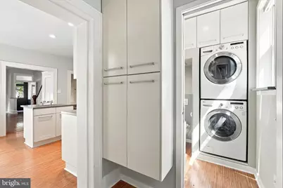 889 N 25th Street, Philadelphia, PA 19130 - Photo 15