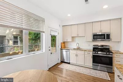 867 N Opal Street, Philadelphia, PA 19130 - Photo 9