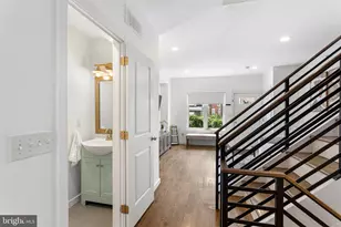 867 N Opal St, Philadelphia, PA 19130 - Photo 5