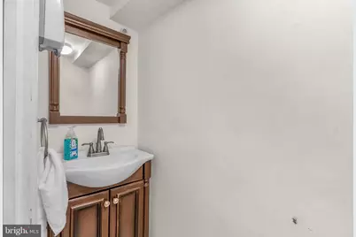 555 Devereaux Avenue, Philadelphia, PA 19111 - Photo 29