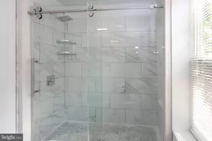 2904 Poplar St, Philadelphia, PA 19130 - Photo 13