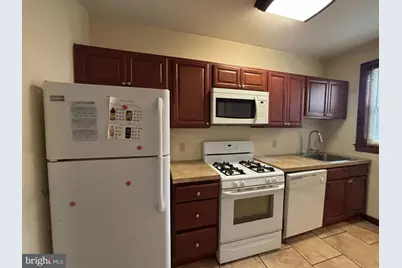 1824 W Diamond Street #3RD FLOOR, Philadelphia, PA 19121 - Photo 1