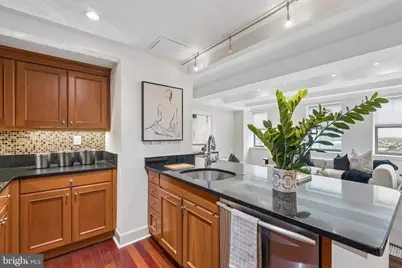1701 Locust Street #1914, Philadelphia, PA 19103 - Photo 9