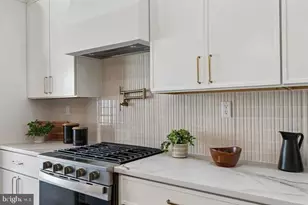 1437 S 8th St, Philadelphia, PA 19147 - Photo 11