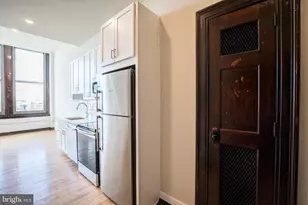 1300 S 19th St, Philadelphia, PA 19146 - Photo 7