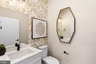 3031 Bridgeview walk, Philadelphia, PA 19125 - Photo 13