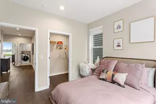 3031 Bridgeview walk, Philadelphia, PA 19125 - Photo 17