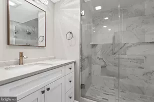 202 W Rittenhouse Square, Philadelphia, PA 19103 - Photo 17
