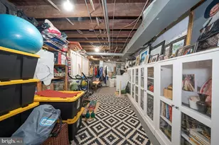825 N 25th St, Philadelphia, PA 19130 - Photo 15