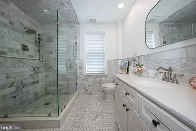 825 N 25th Street, Philadelphia, PA 19130 - Photo 27