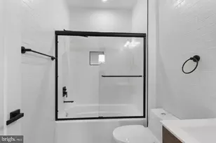 1343 Fitzwater St, Philadelphia, PA 19147 - Photo 23