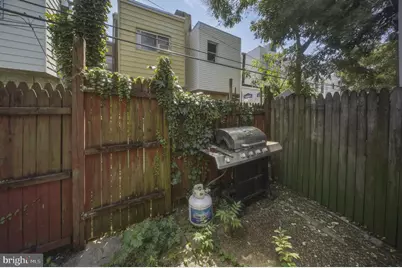 2421 S Fairhill Street, Philadelphia, PA 19148 - Photo 11