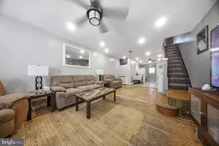 2421 S Fairhill St, Philadelphia, PA 19148 - Photo 3