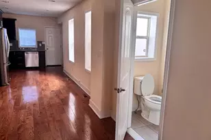 2022 S 5th St, Philadelphia, PA 19148 - Photo 11