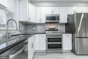 5208 Glenloch St, Philadelphia, PA 19124 - Photo 5