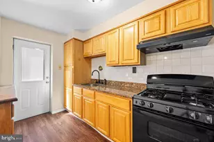 2546 S 68th St, Philadelphia, PA 19142 - Photo 9