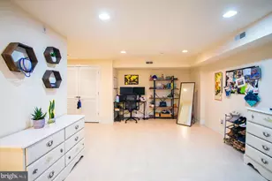 1242 Point Breeze Ave, Philadelphia, PA 19146 - Photo 13