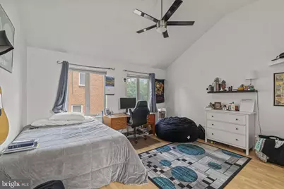 1 Queen St #10, Philadelphia, PA 19147 - Photo 13