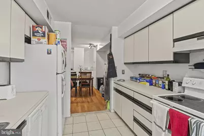 1 Queen St #10, Philadelphia, PA 19147 - Photo 5