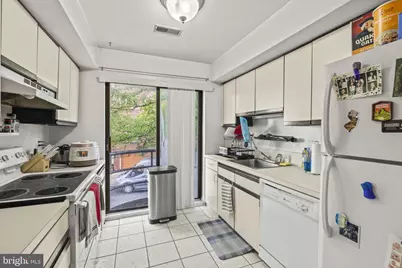 1 Queen St #10, Philadelphia, PA 19147 - Photo 7