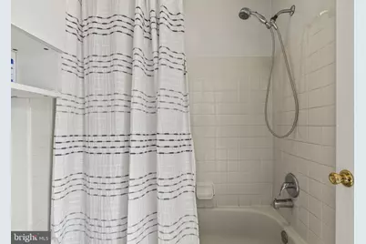 1 Queen St #10, Philadelphia, PA 19147 - Photo 11