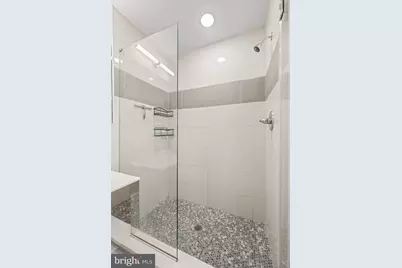 1638 N 2nd Street #2, Philadelphia, PA 19122 - Photo 17
