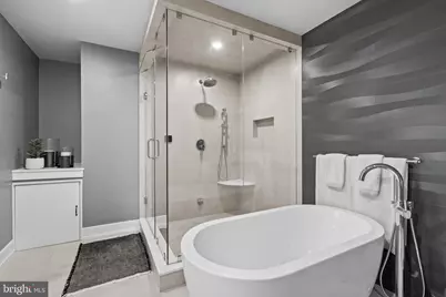 160 N 2nd Street #301, Philadelphia, PA 19106 - Photo 31