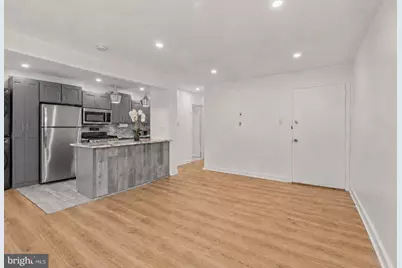 133 E Walnut Park Drive, Philadelphia, PA 19120 - Photo 3