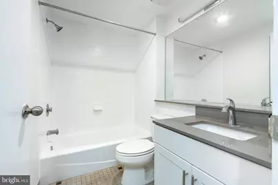 303 Vine Street #404, Philadelphia, PA 19106 - Photo 13