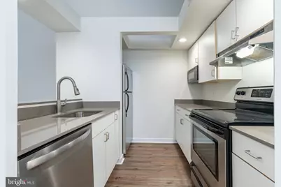 303 Vine Street #404, Philadelphia, PA 19106 - Photo 7