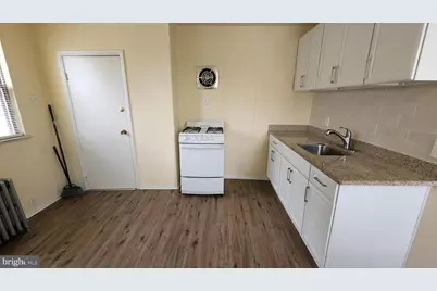 1325 McKean Street #2ND FLOOR, Philadelphia, PA 19148 - Photo 5