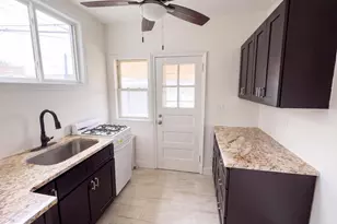 1809 Wakeling St, Philadelphia, PA 19124 - Photo 7
