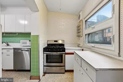 868 N 27th Street, Philadelphia, PA 19130 - Photo 13